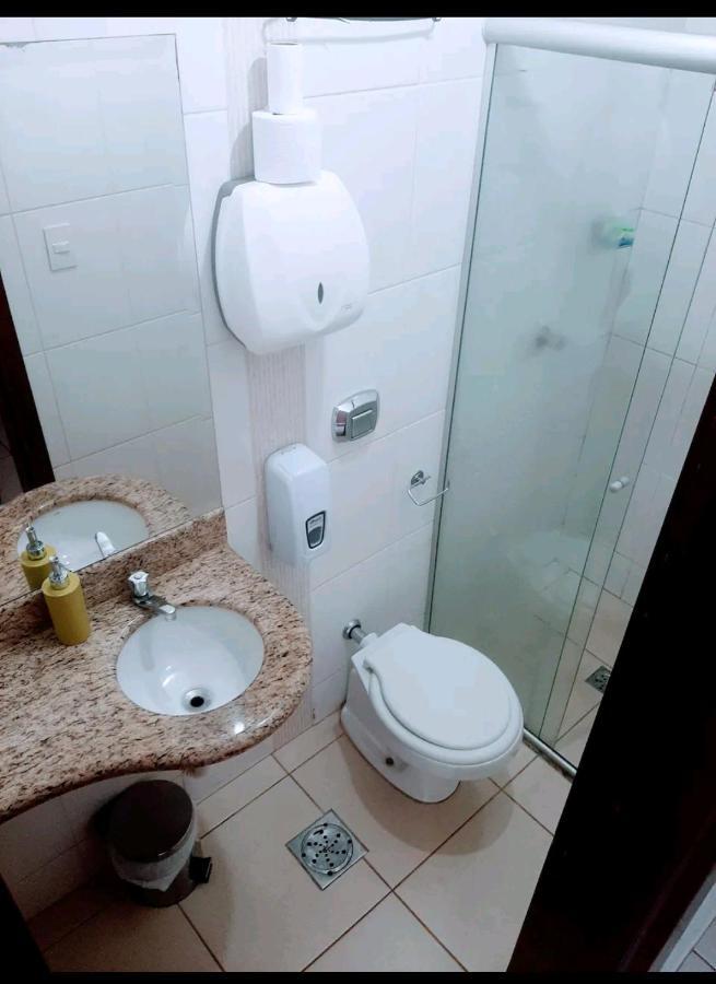 דירות גויאניה Quartos Privativos Marista Piscina Churrasqueira מראה חיצוני תמונה
